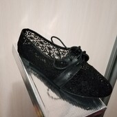 женские туфельки с камешками,очень красивые и нежные р. 37 23,6 см стелька