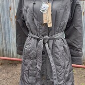 Женская куртка/пальто удлененное на синтепоне с капюшоном-мехом норки.