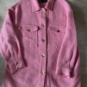 Яркий розовый пиджак