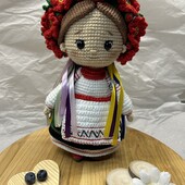 Україночка з маками лялька інтерʼєрна