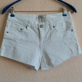 Белые джинсовые шортики 38 р ( S- M) Новые с биркой