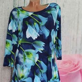 Трикотажная блуза с крупными цветами

