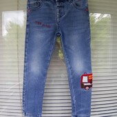 Крутезні джинсові штанці на 3-4 рочки