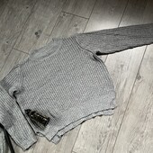 Милий светр знизу по боках розрізи