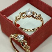 Шикарное кольцо с декоративным орнаментом и алпанитом.Размер 18,5. Позолота 585 пробы 18 К.