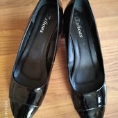 Туфлі жіночі 39р (25см)