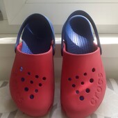 Crocs j1