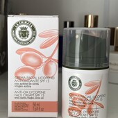 La chinata antioxidant lycopene facial cream. крем для обличчя з лікопіном SPF15 . Іспанія