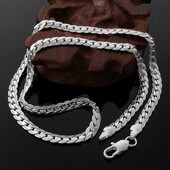 Серебряная цепочка 925 пробы. Длина 60 см, ширина 5 мм.