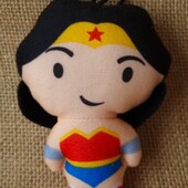 McDonalds happy meal 2021 dc justice league super heroes wonder woman чудо жінка Ліга справедливості