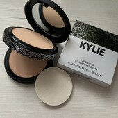 2 в 1 компактна пудра Kylie подвійна тон 02