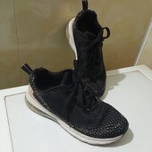 Кросівки