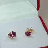 Очаровательные серьги гвоздики с кристаллами Swarovski.Позолота 585 пробы 18К.