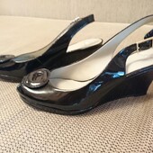 Босоножки Clarks новые кожаные, размер 38