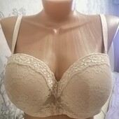 Шикарний бюстгальтер на Marks & Spencer 90B Не ношений!