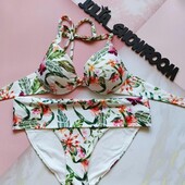 Красивенный купальник)))размер 75в/42 H&M