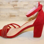 Красные босоножки на каблуке р.37 (24 см)