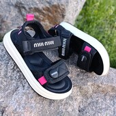 Стильна спортивна новинка для дівчаток миу миу (розміри: 25,27.28,29,30,31.)