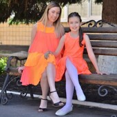 Сукня яскрава літня якісна