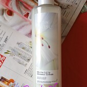 Крем-гель для душа 250 мл Белая лилия и мускус Avon эйвон