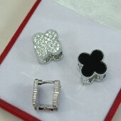 Шикарные двухсторонние серьги в стиле Van Cleef с белыми фианитами. Медицинский сплав(сталь), родий.