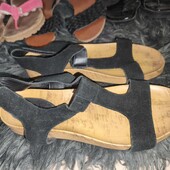 Замшеві сандалі Clarks uk4 37p