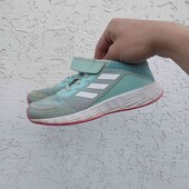 Оригінальні, легкі кросівки на липучці Adidas