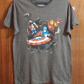 Футболка Marvel 06. Багато лотів