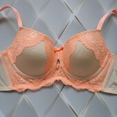 Шикарный бюстгалтер)))размер 80с Hunkemoller