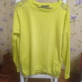 Фірмова кофтинка. З цікавою спинкою