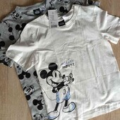 Disney брендовые новые хлопковые футболочки на рост 122/128 см в лоте 2шт