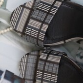 Чудові по якості босоніжки, акційна ціна. Класика, яка не виходить із моди.