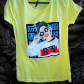 Класна стильна футболка в наявності L/xl