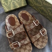 Брендові шльопки 37. Gucci, Італія