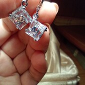 Шикарные серебряные серьги с цирконами.Проба 925.