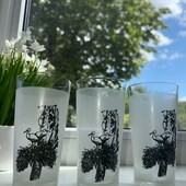Три стакана с аистами