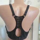 Спортивний топ бюстгальтер Clozer 85D Не ношений!