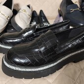 New look uk9 42p ноги лофери під крокодила