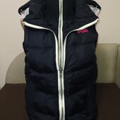 Тепла синтепонова жилетка Superdry S розмір