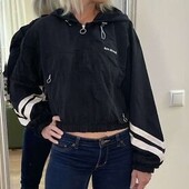 Розпродаж! Вітровка Bershka.