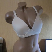 Бюстгальтер з коректором від Primark розм 38/85С