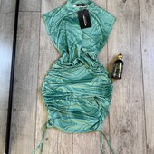 Классна сукня по боках зборка і знизу завтязки