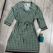 Цікава сукня з поясом у кубики і ромбіки