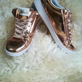 Крутые золотистые кроссовки Ellesse Anzia Metallic Cupsol.