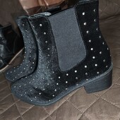 Missguided, uk7 велюрові Челсі з закльопками