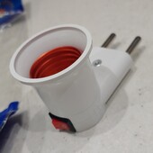 Патрон Е27 с вилкой и кнопкой г-образный Lemanso белый