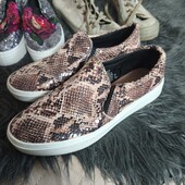 Сліпони h&m 39p 25см класні сліпони під рептилію на резиночках