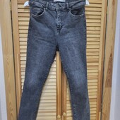 Джинси скіні