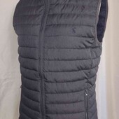 Теплий фірмовий стьоганий жилет С/М