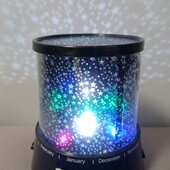 Дуже красивий ночник, 4 кольори. В дуже гарному стані.